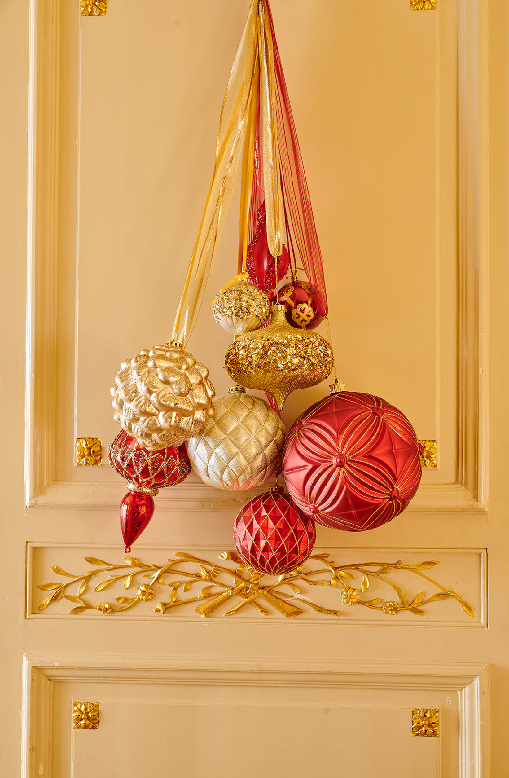 Red and gold finial hanging decoration