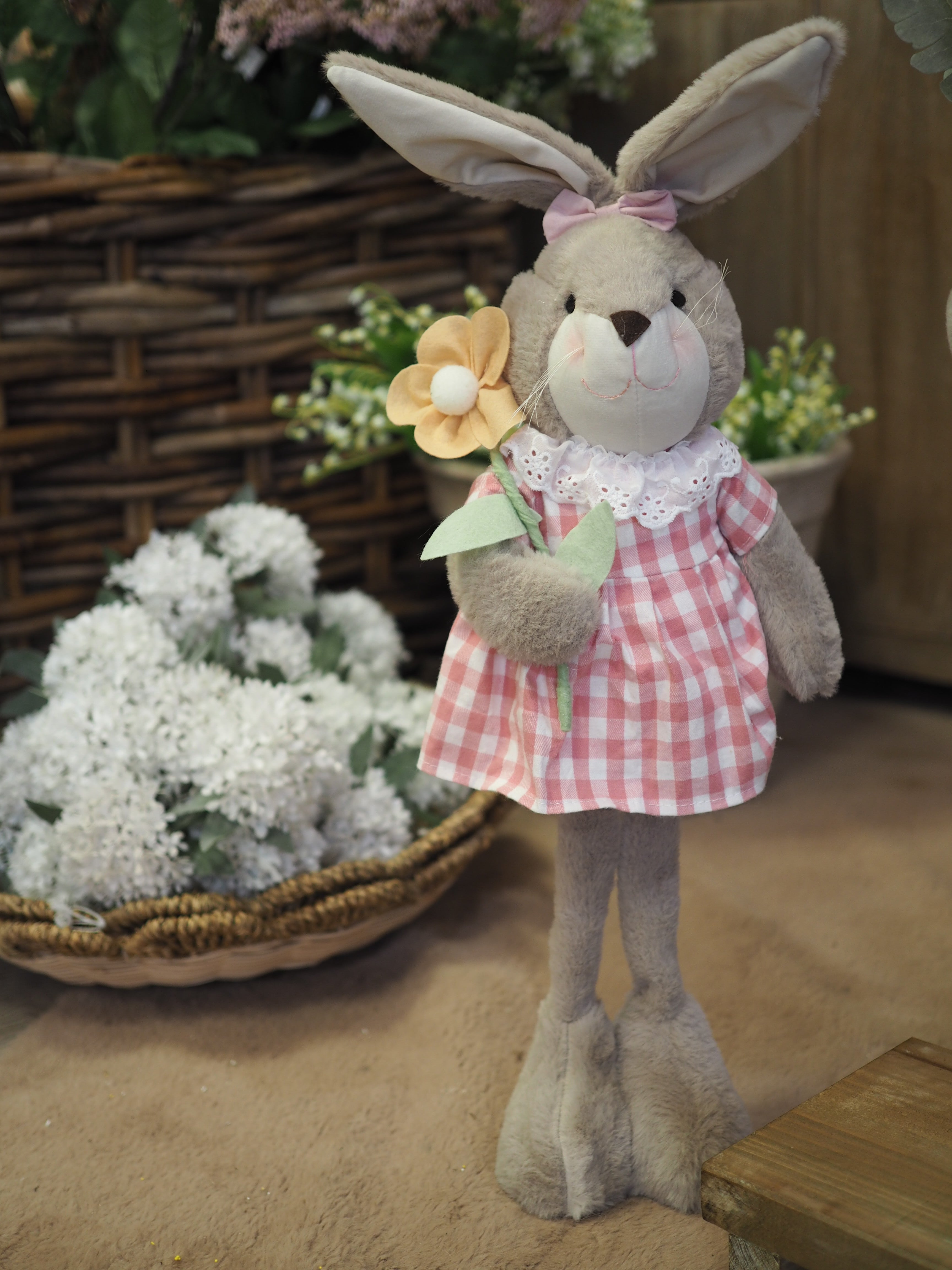 Standing bunny with flower
