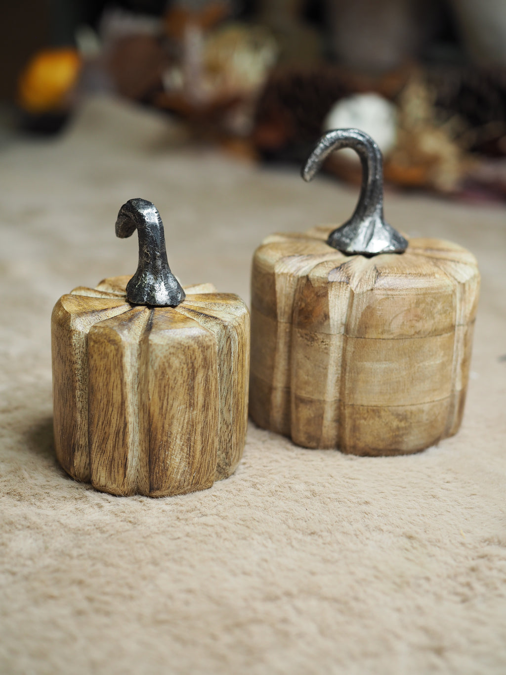 Wooden pumpkin set