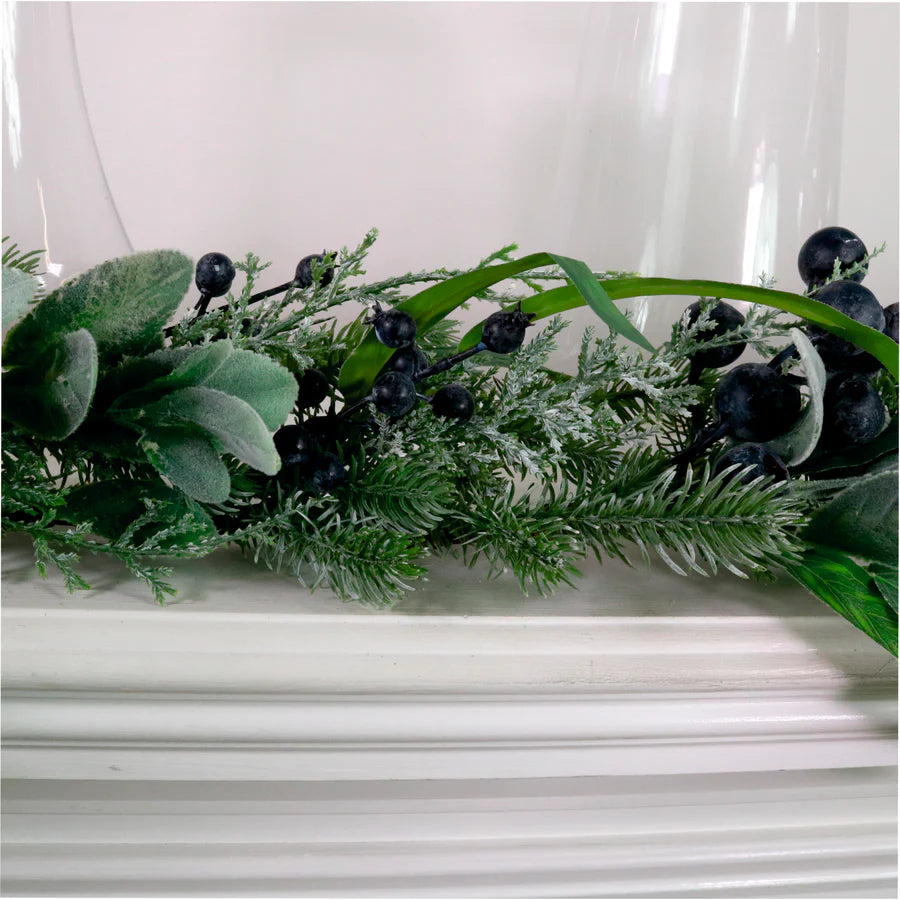 Winter premium garland in blue