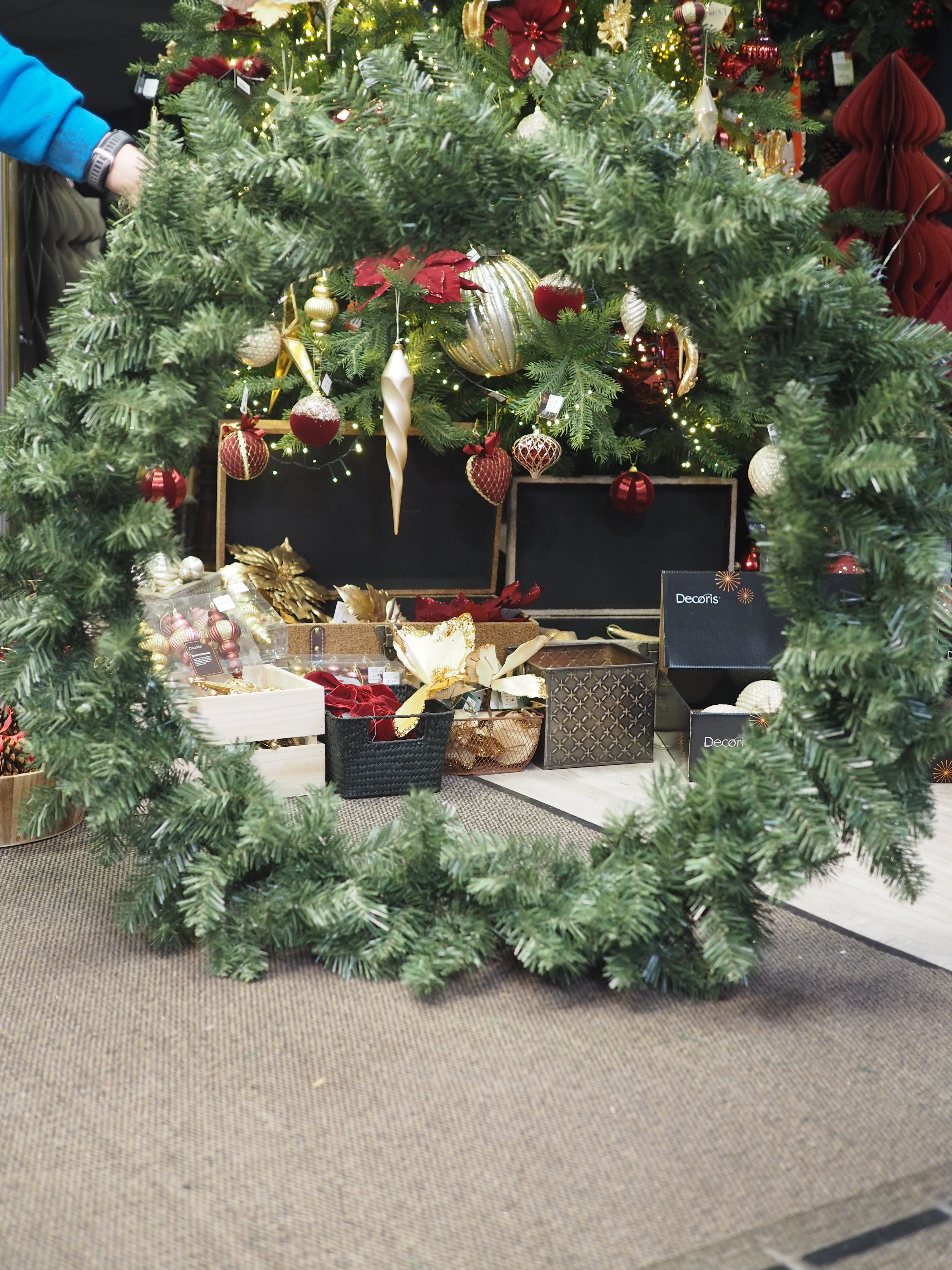 Medium Imperial wreath (90cm)