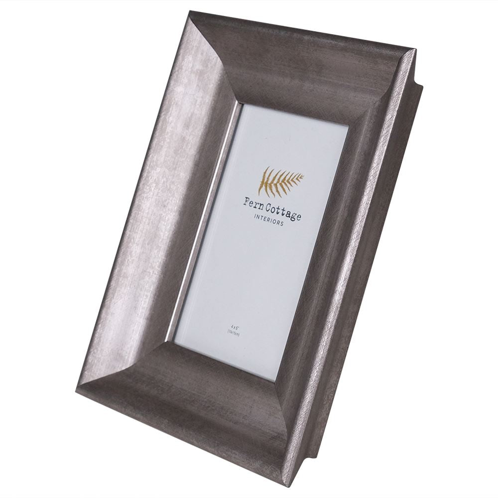 Convex matt silver frame 4x6