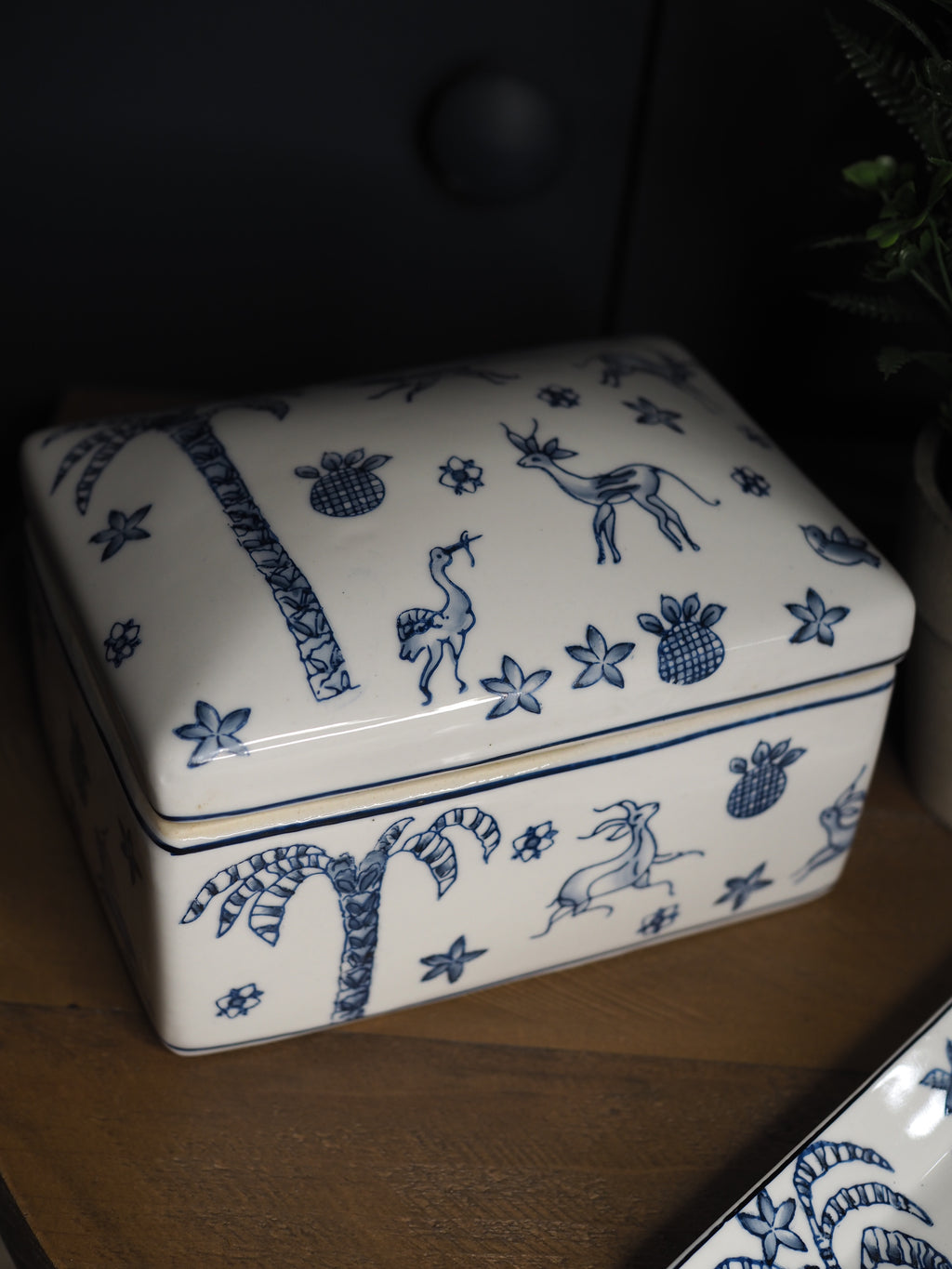 Blue & white palm tree storage box