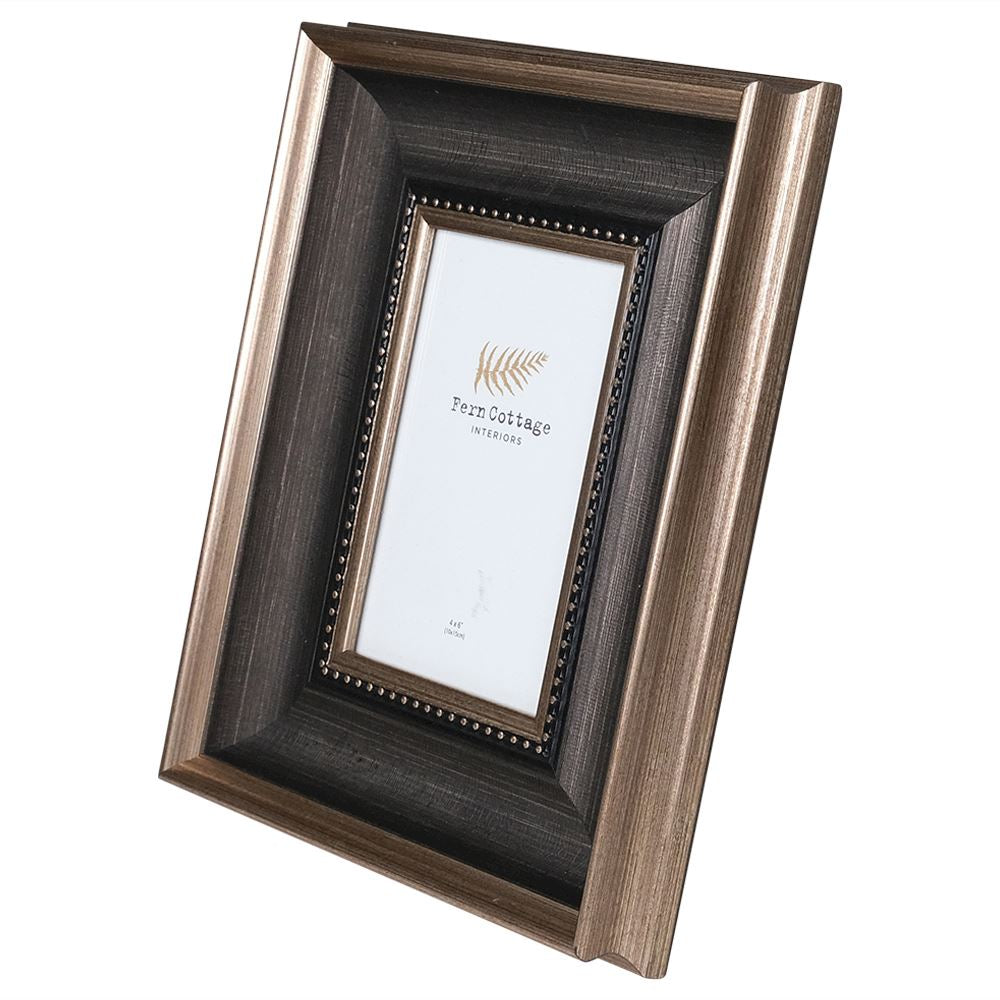 Black and brushed gold frame 4'' x 6''