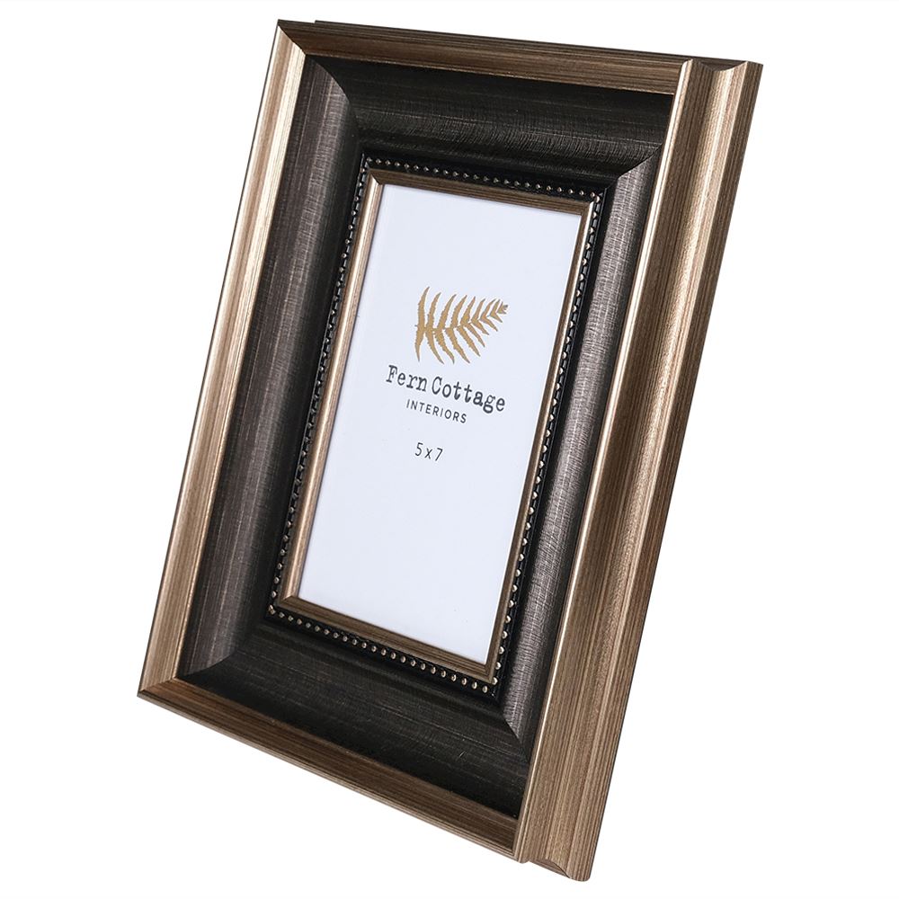 Black and brushed gold frame 5'' x 7''