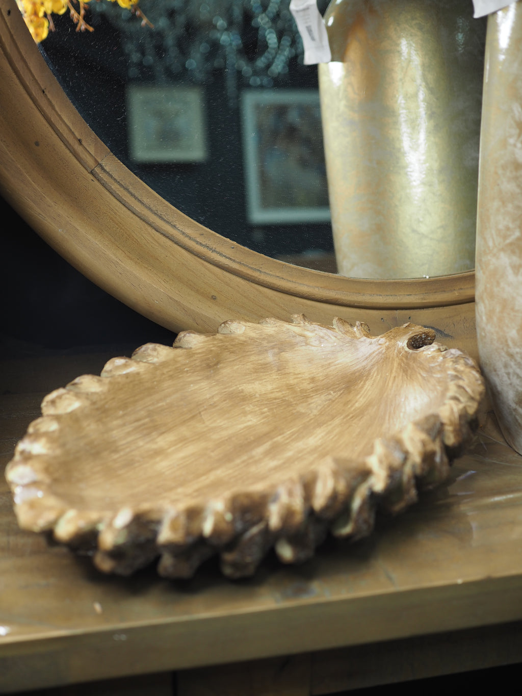Pine cone deco bowl