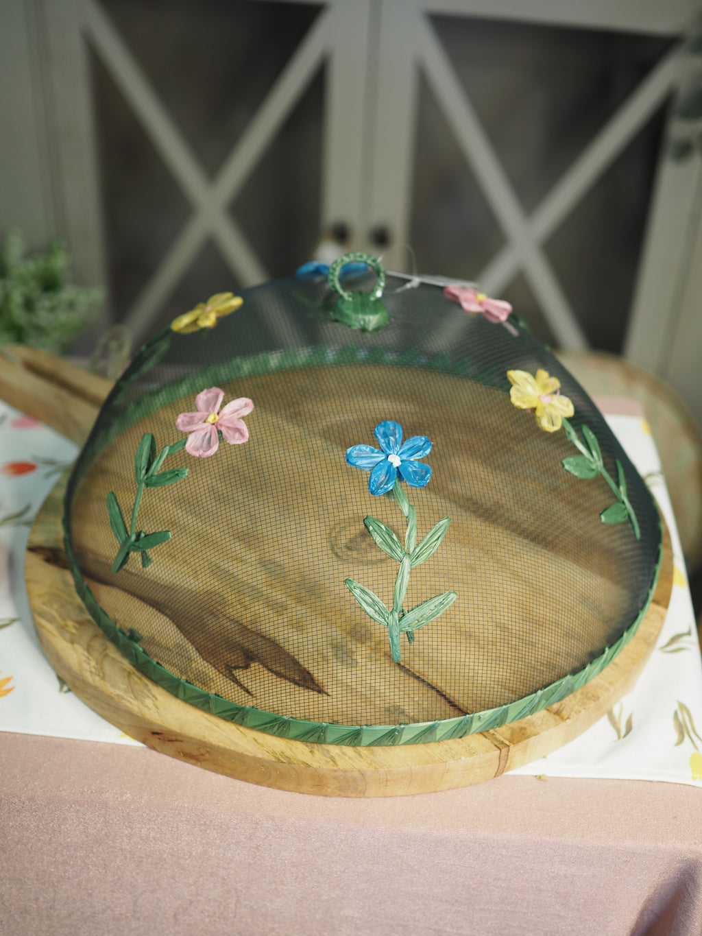 Floral stems food cover