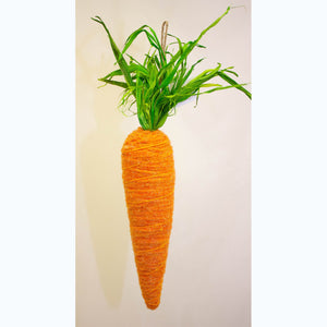 Small carrot hanging decoration