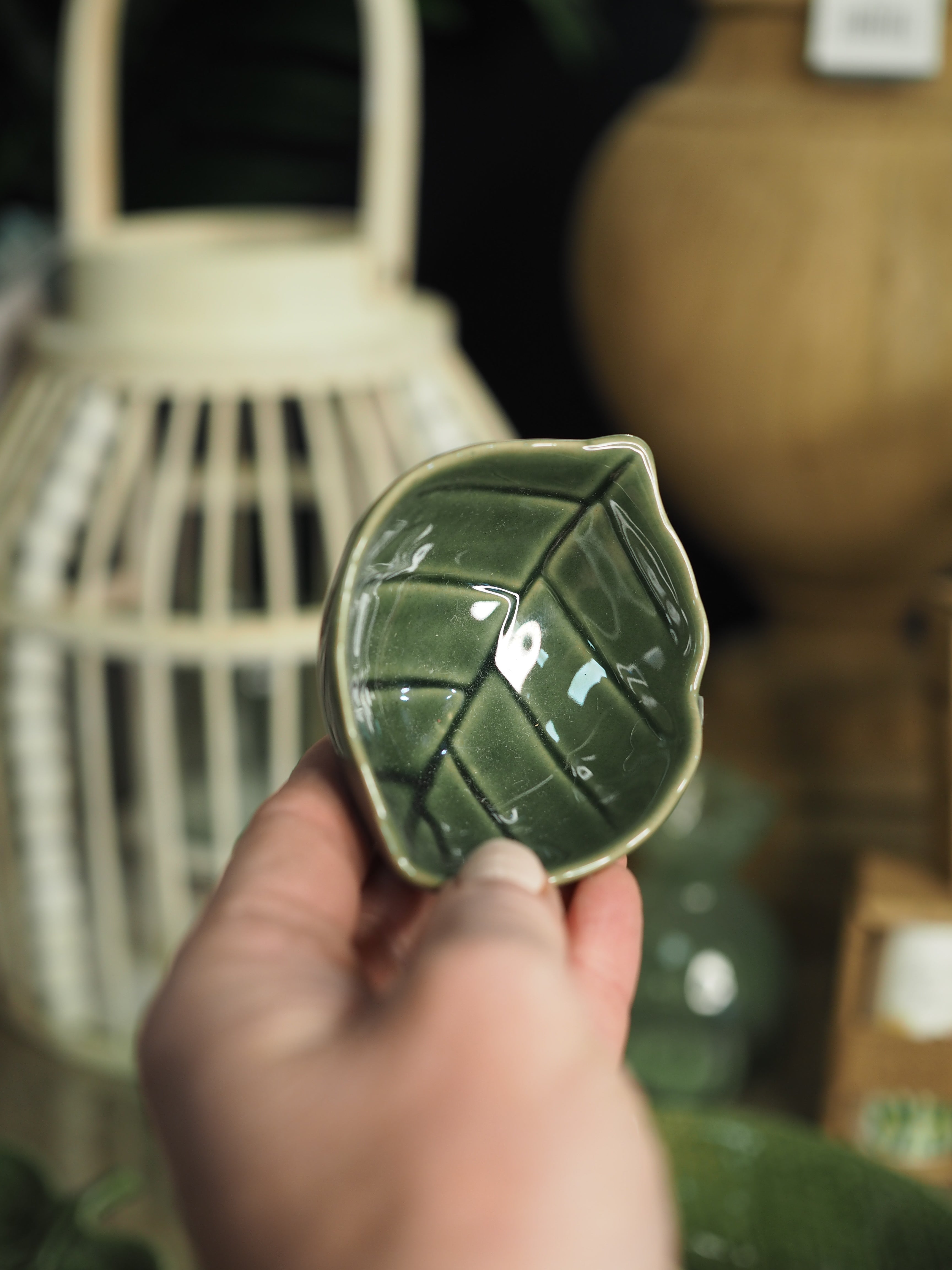 Green glossy stoneware mini leaf dish
