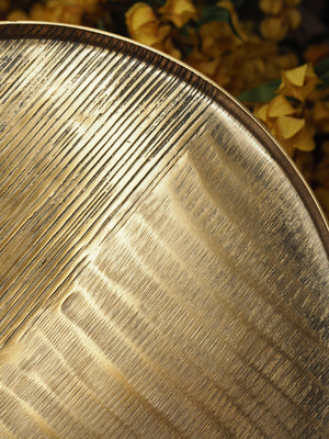 Metal half striped gold tray