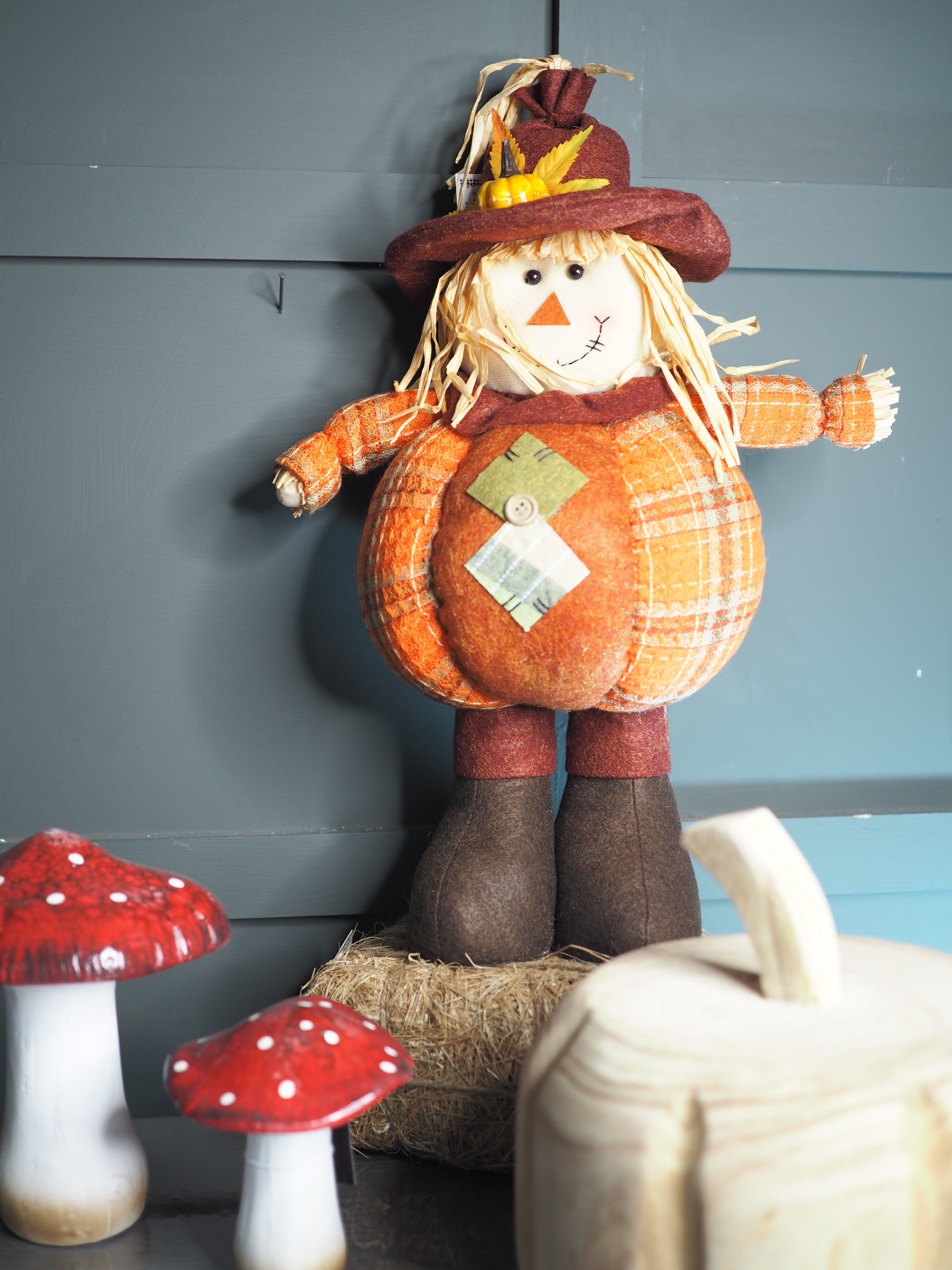 Scarecrow pumpkin standing figure