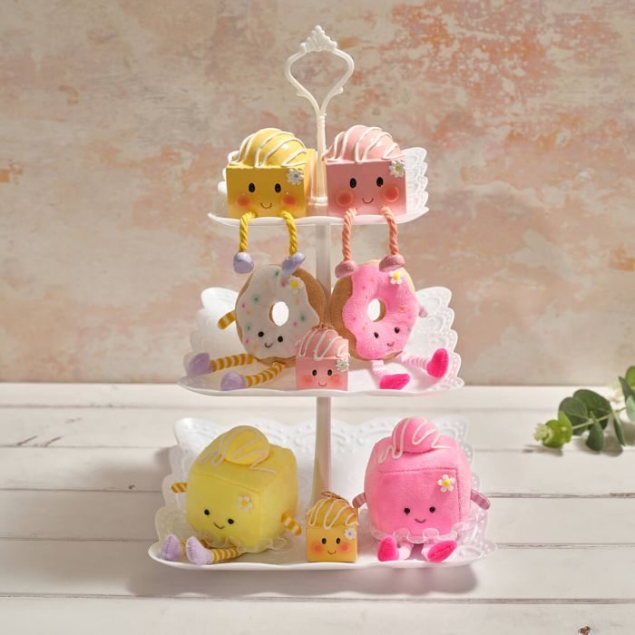 Ring doughnut shelf sitter with dangy legs