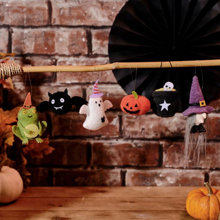 Spooktacular hanging Halloween decs