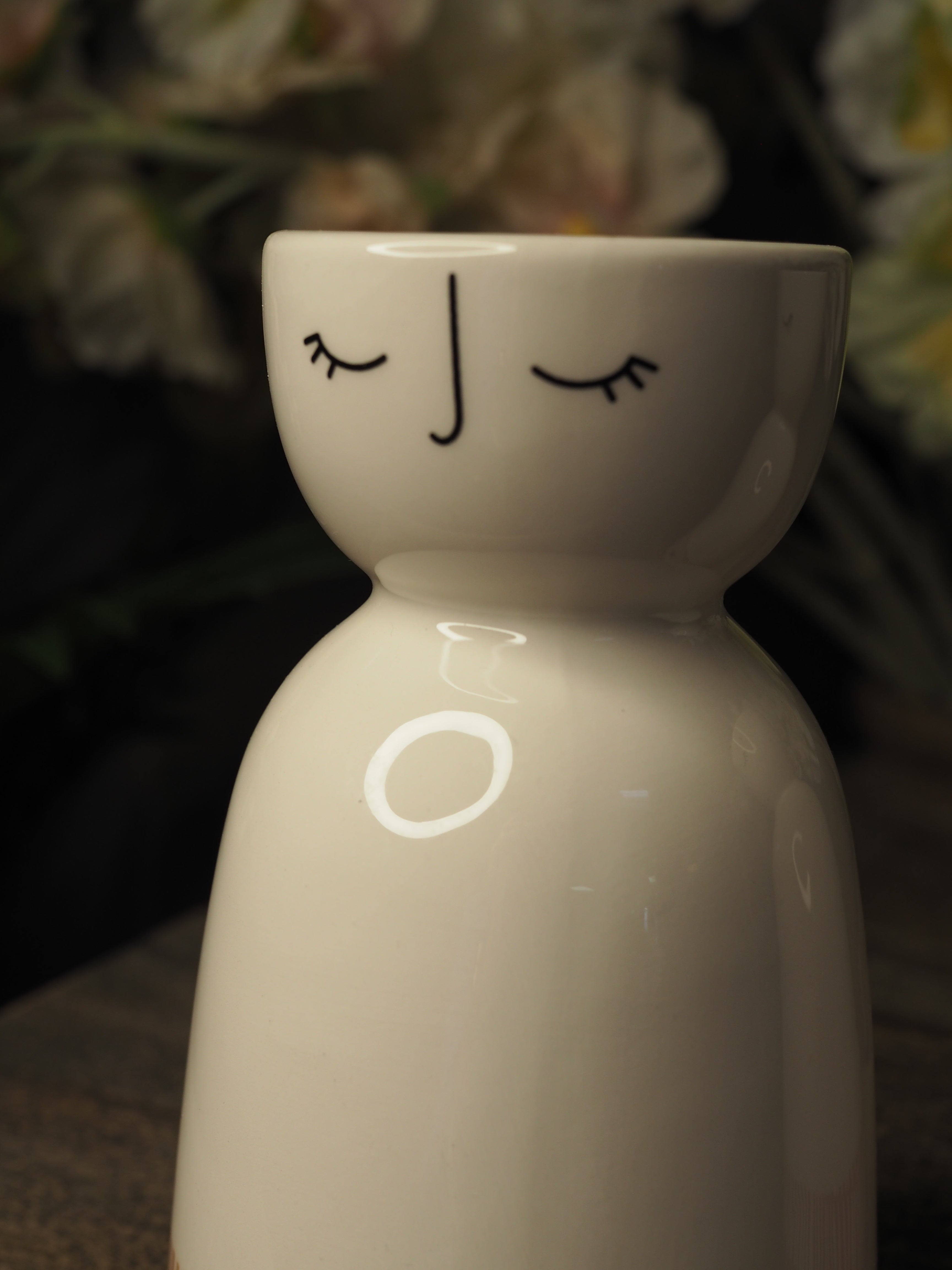 Dolomite tealight holder