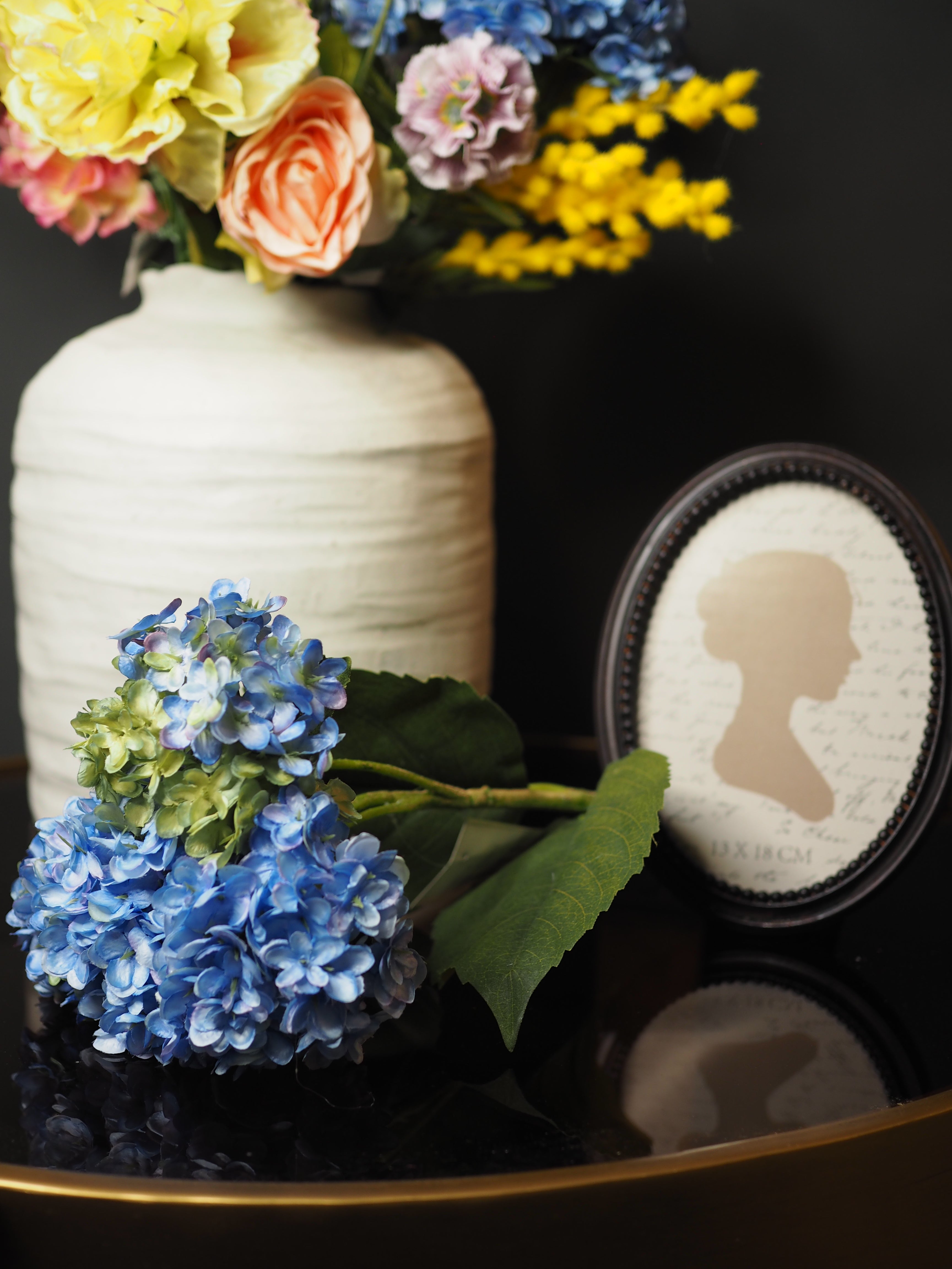 Two Toned Blue & Green Hydrangea Stem