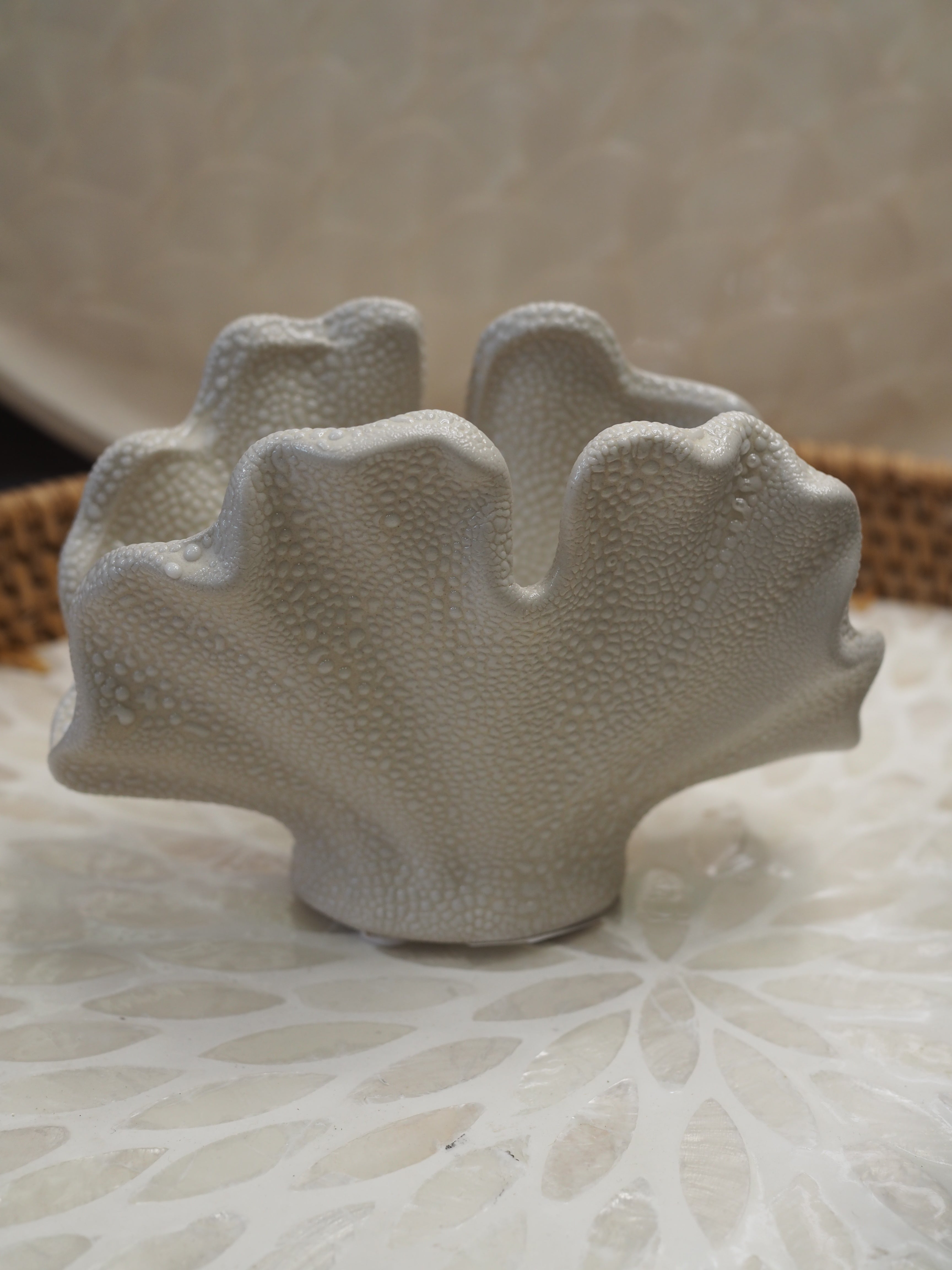 White coral porcelain planter