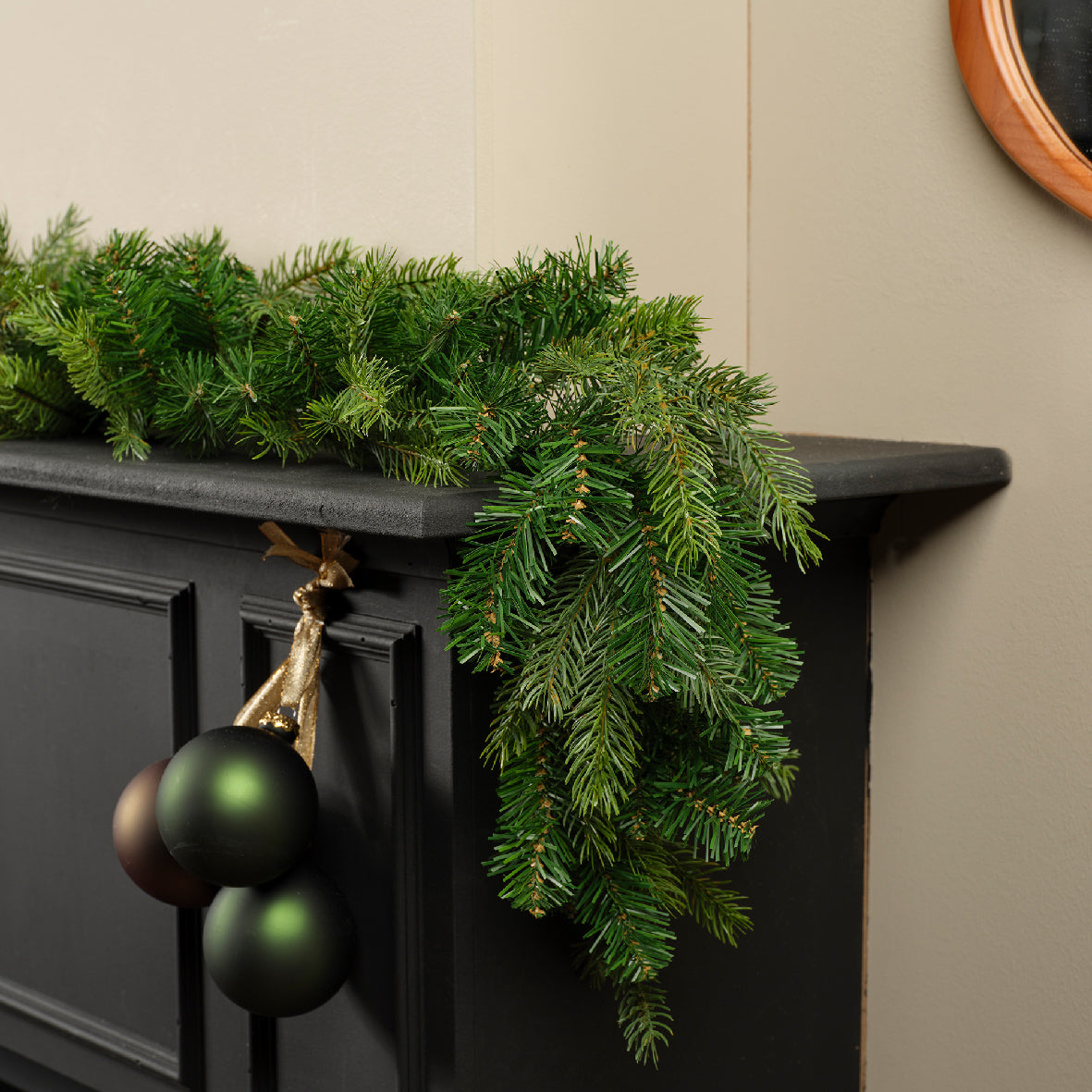 6ft Grandis Garland Indoor/Outdoor