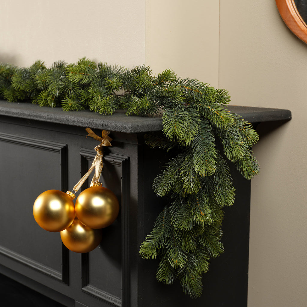 6ft Winnipeg faux garland