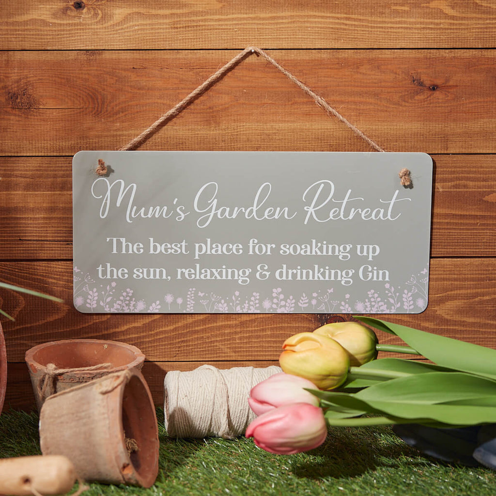 Metal mum's garden floral plaque