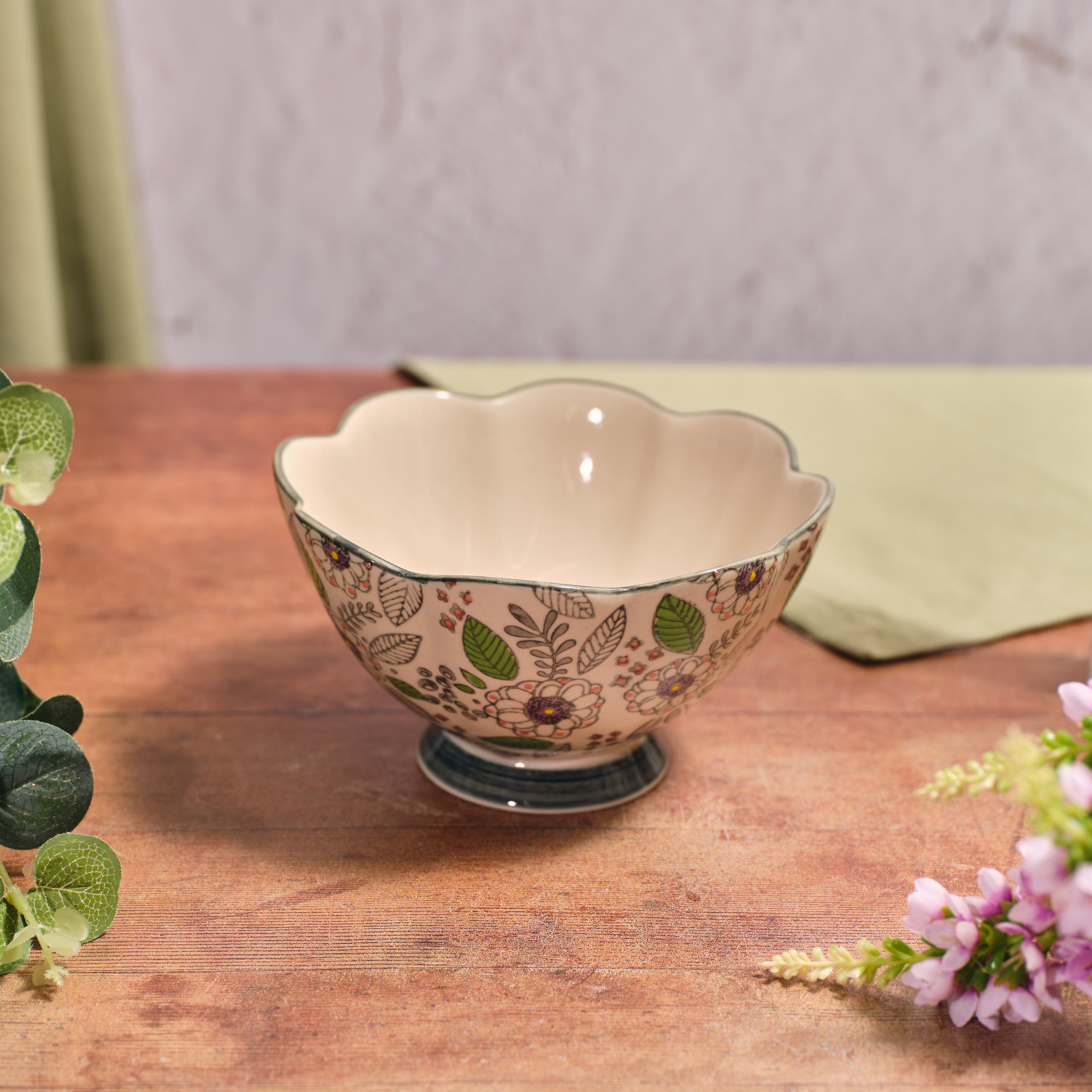Floral embossed stoneware scalloped bowl