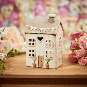 House shaped tealight holder in cream