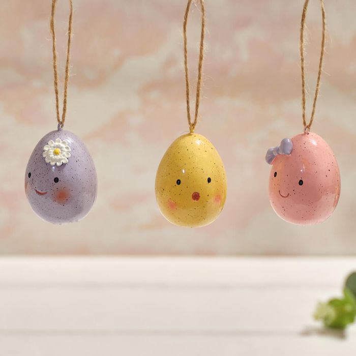 Bunny hops hand crafted mini egg dec