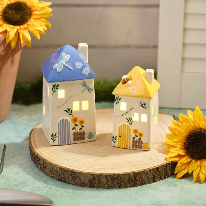 Blossom & bloom LED blue roof house