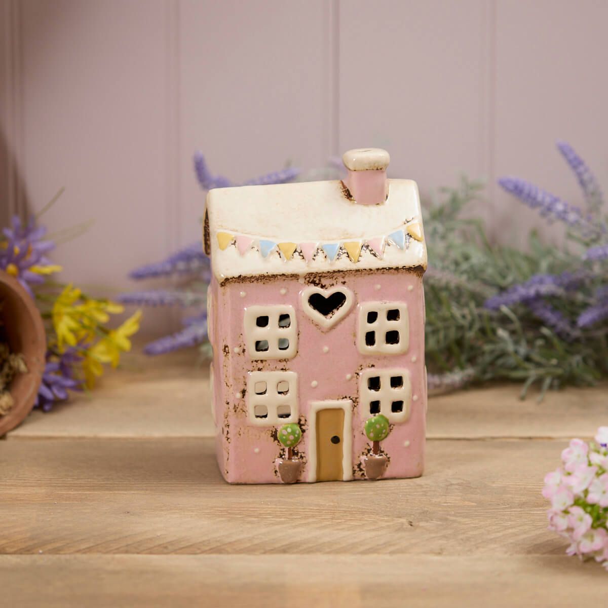 Pink house tea light holder