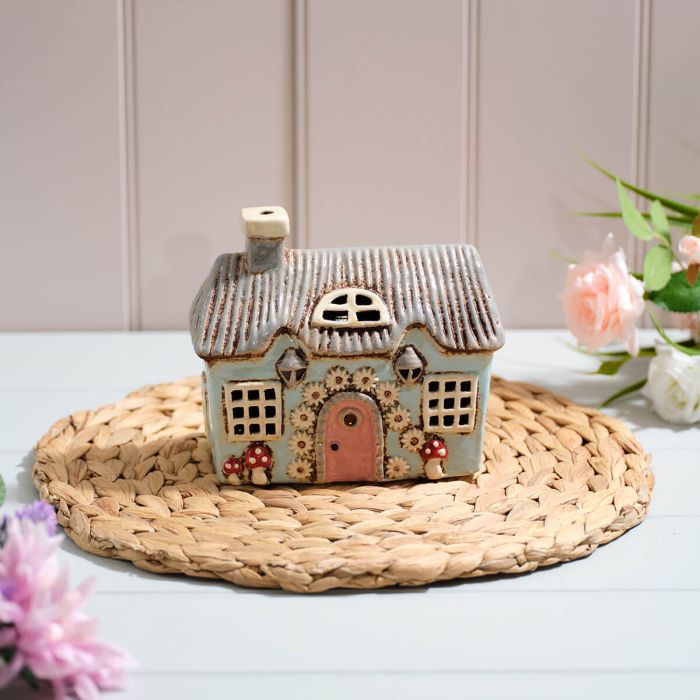 Cottage garden light blue tealight house