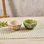 Flourish and foliage zig zag edged stoneware dish