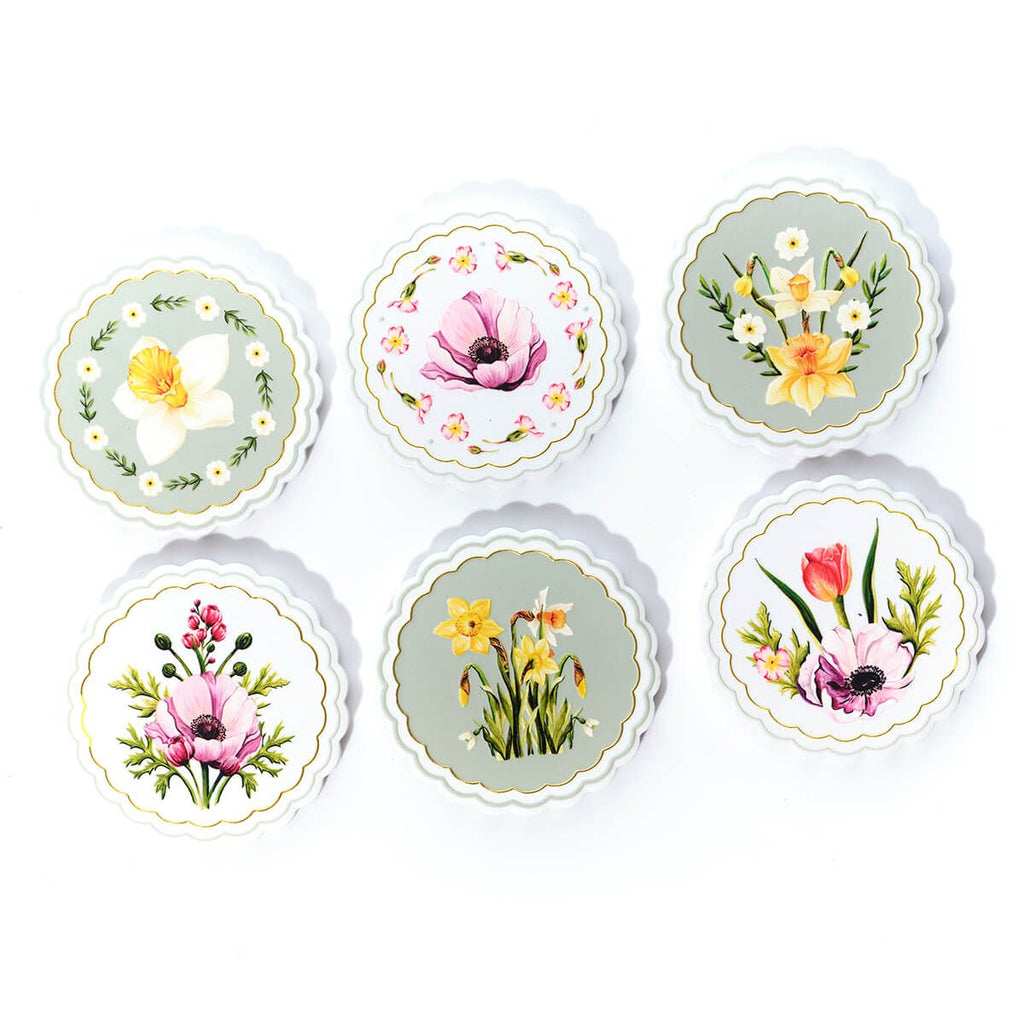 Floral ceramic coaster with gold scalloped edge