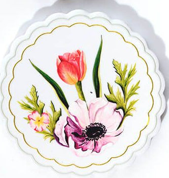 Floral ceramic coaster with gold scalloped edge