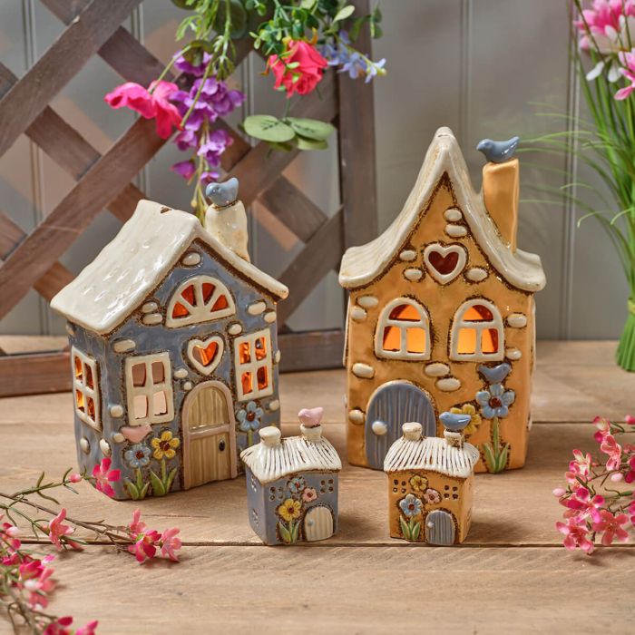 Garden birds mini house ornament
