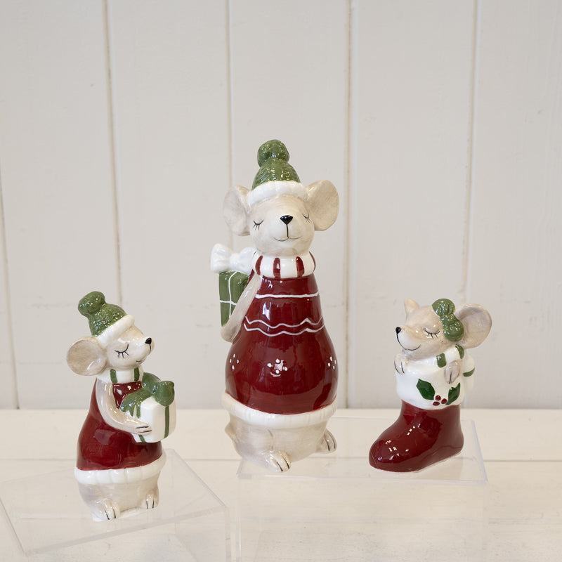 Ceramic mouse dressed in red with present