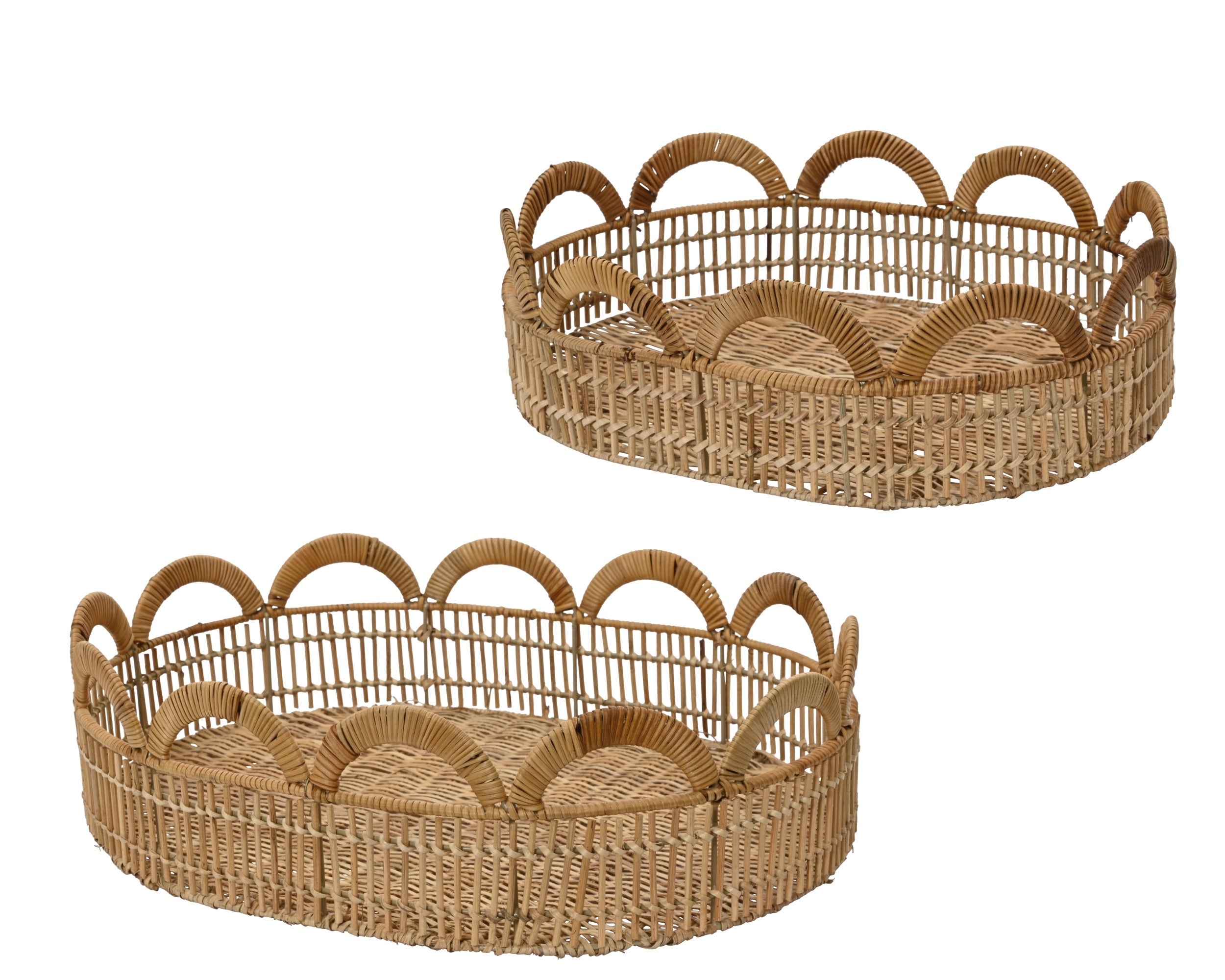 Oval scalloped edge rattan tray