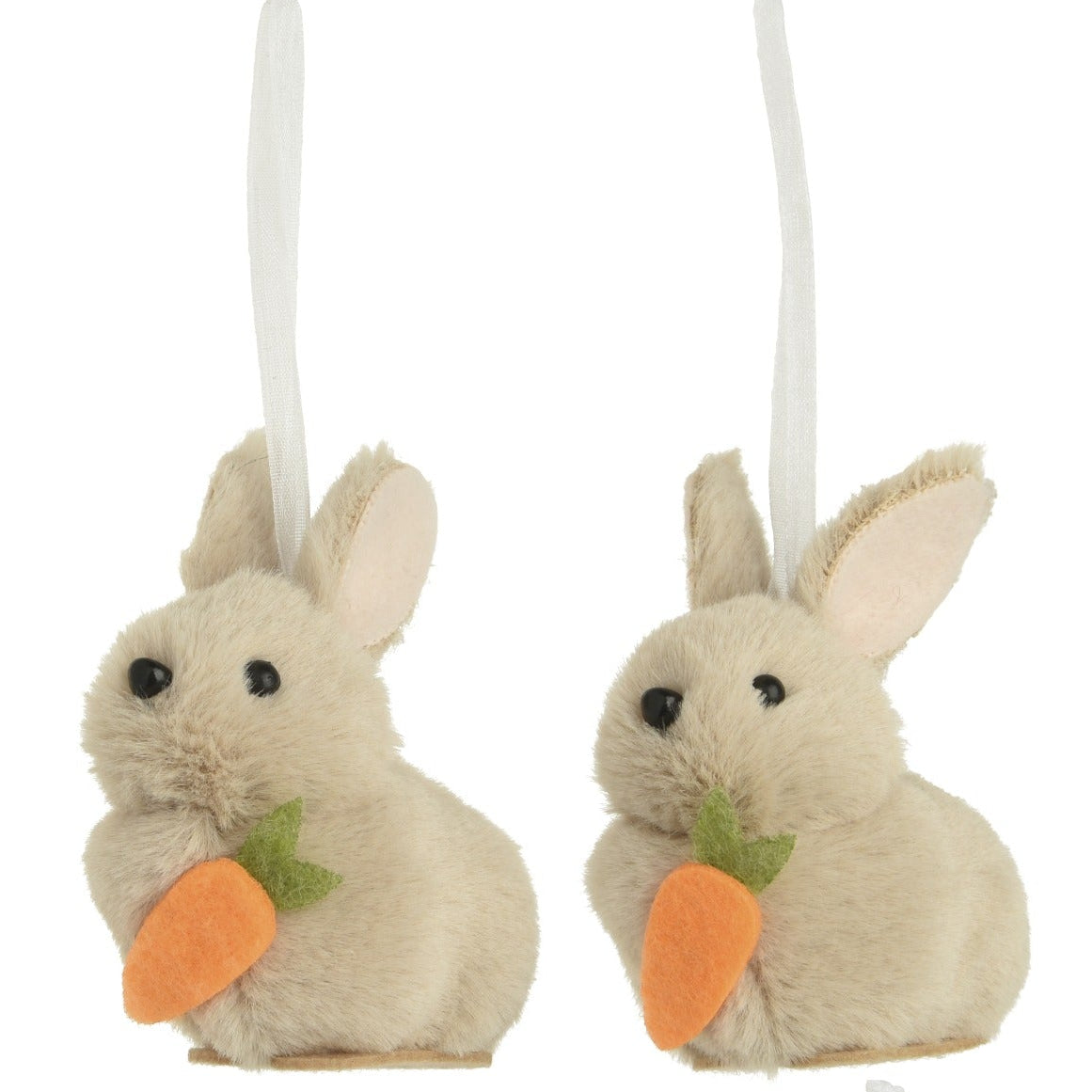 Bunny rabbits with carrot hanging dec