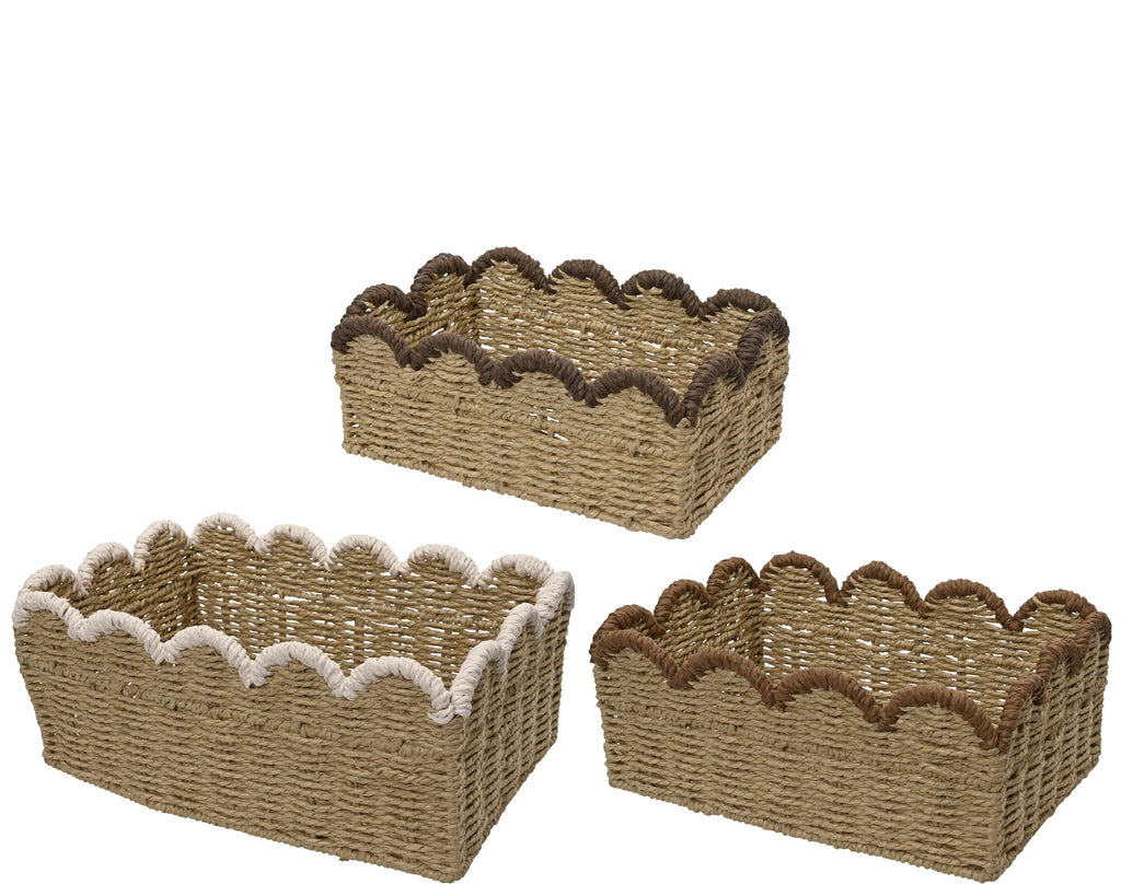 Scalloped edge basket with coloured trim