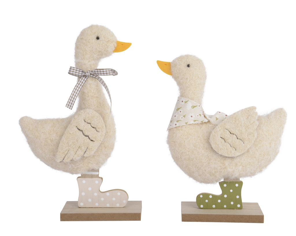 Duck with polka dot boots (26cmH)