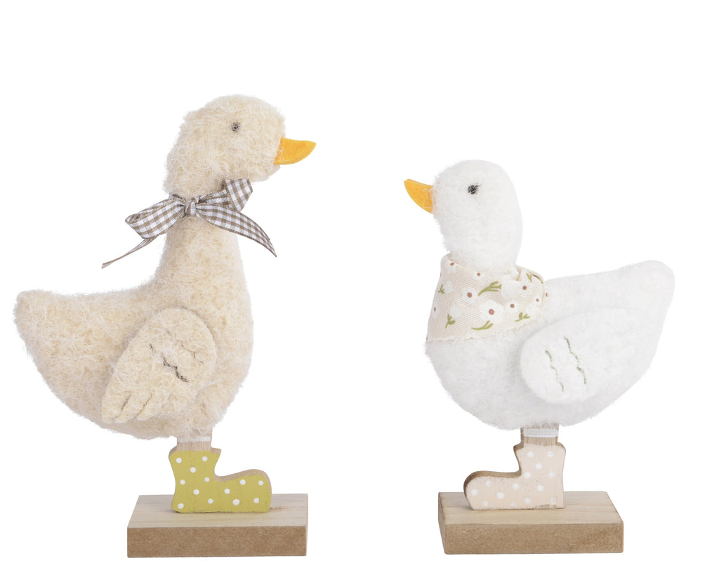Duck with polka dot boots (15cmH)
