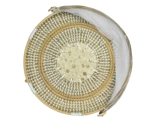 Seagrass food cover with net cover and clasp closure