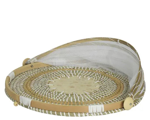 Seagrass food cover with net cover and clasp closure