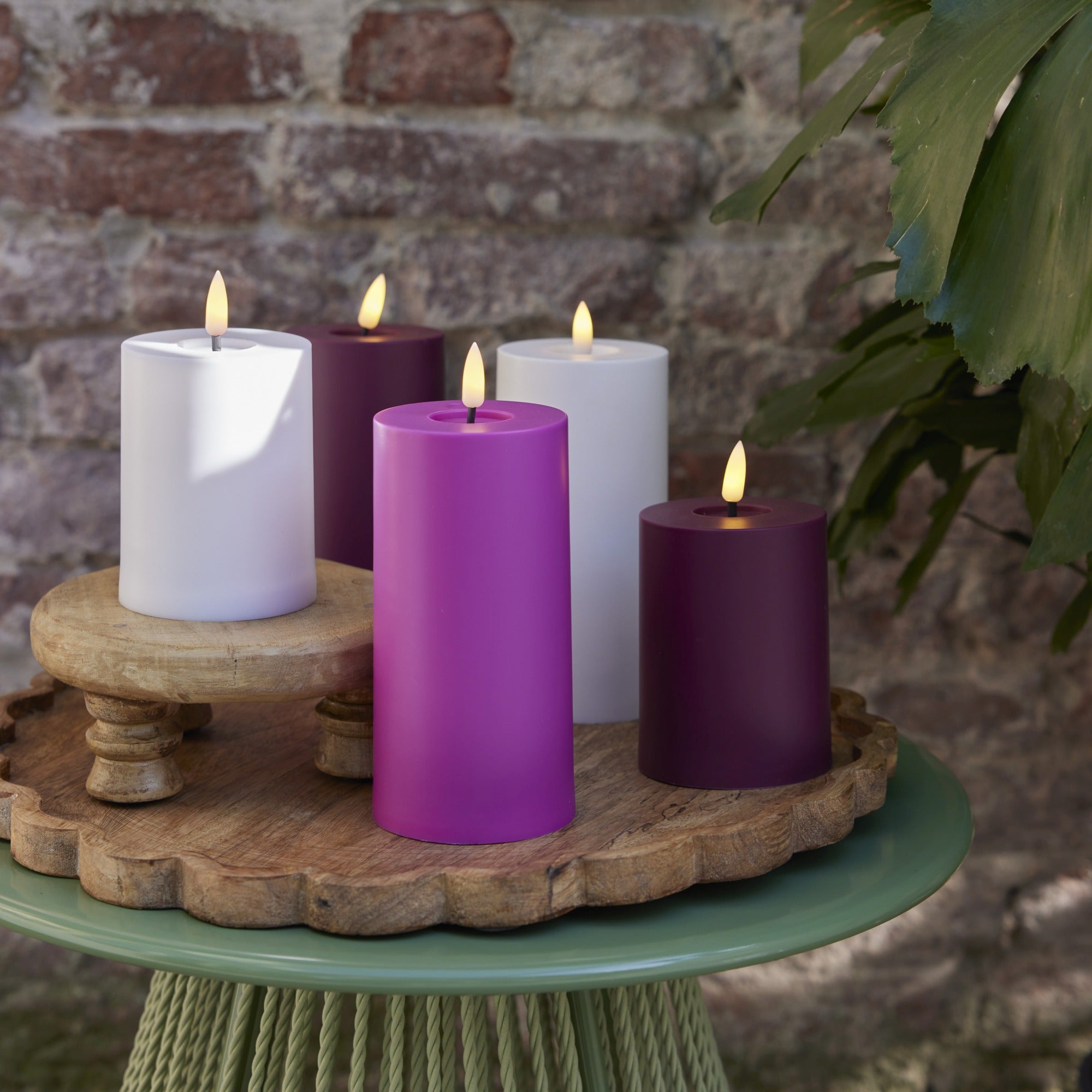 White battery operated pillar candle (17cmH)
