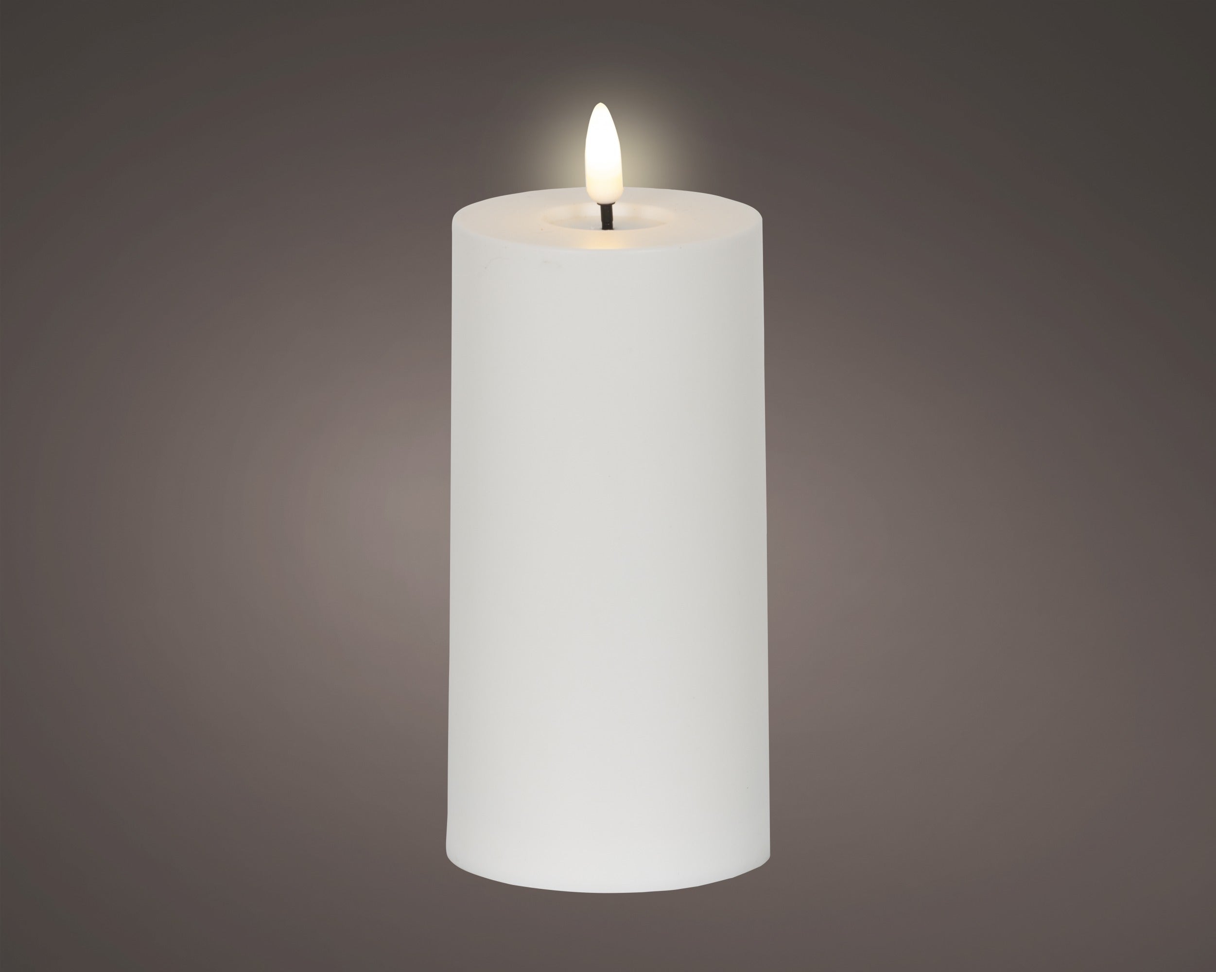 White battery operated pillar candle (17cmH)