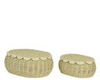 Storage basket with scalloped lid