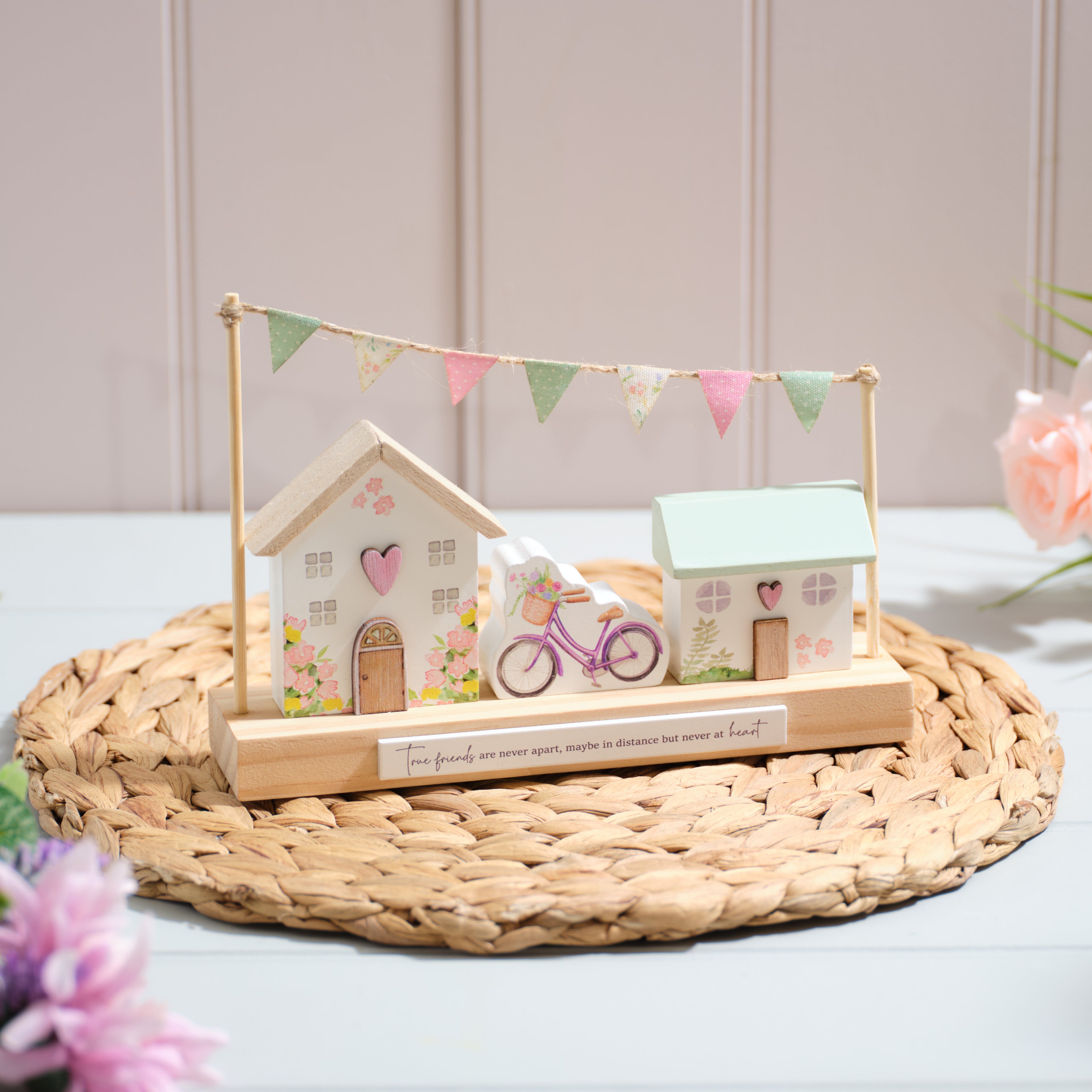Cottage garden 'True friends' house block
