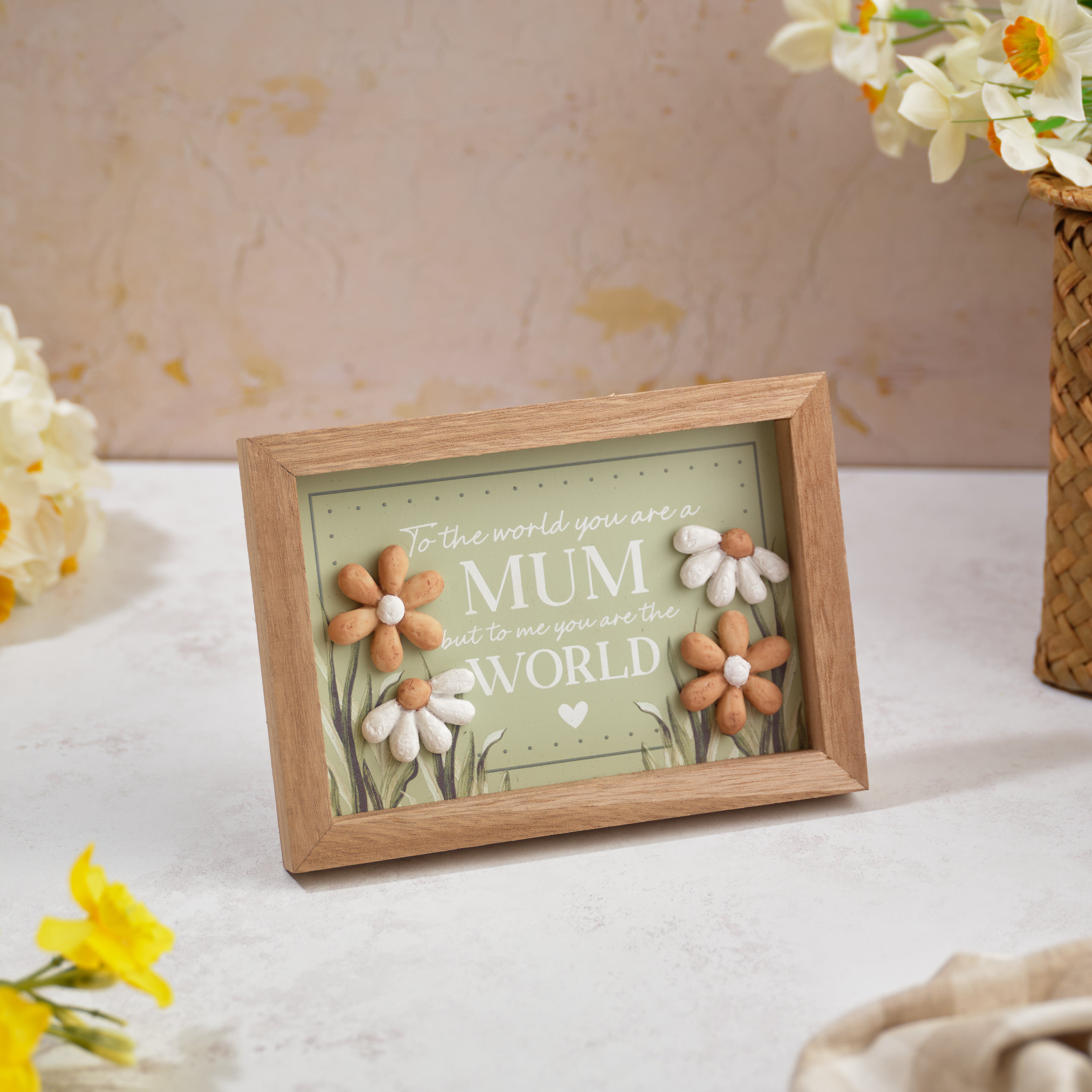 Mum plaque with resin pebbles