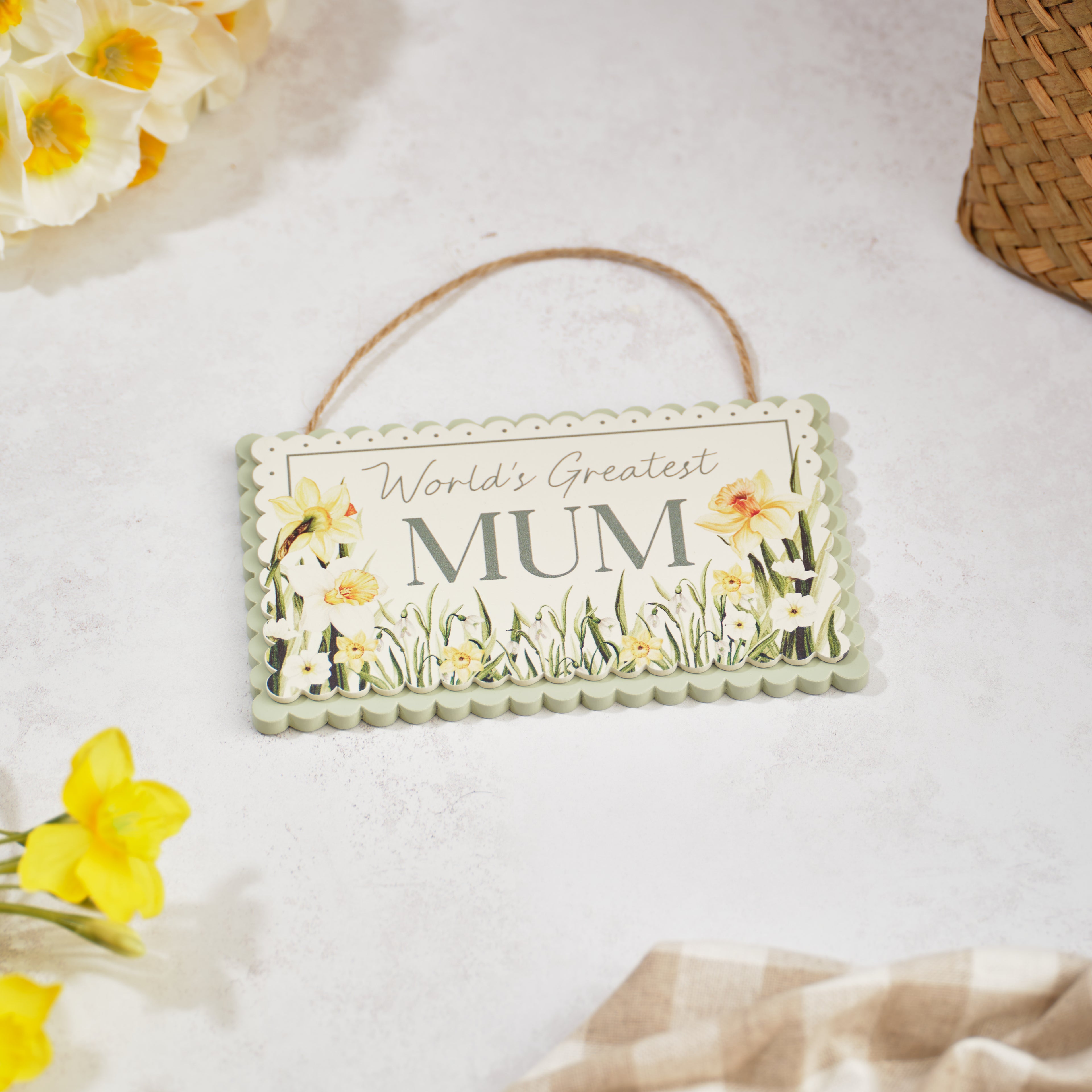 Floral serenade mum scallop edge hanger