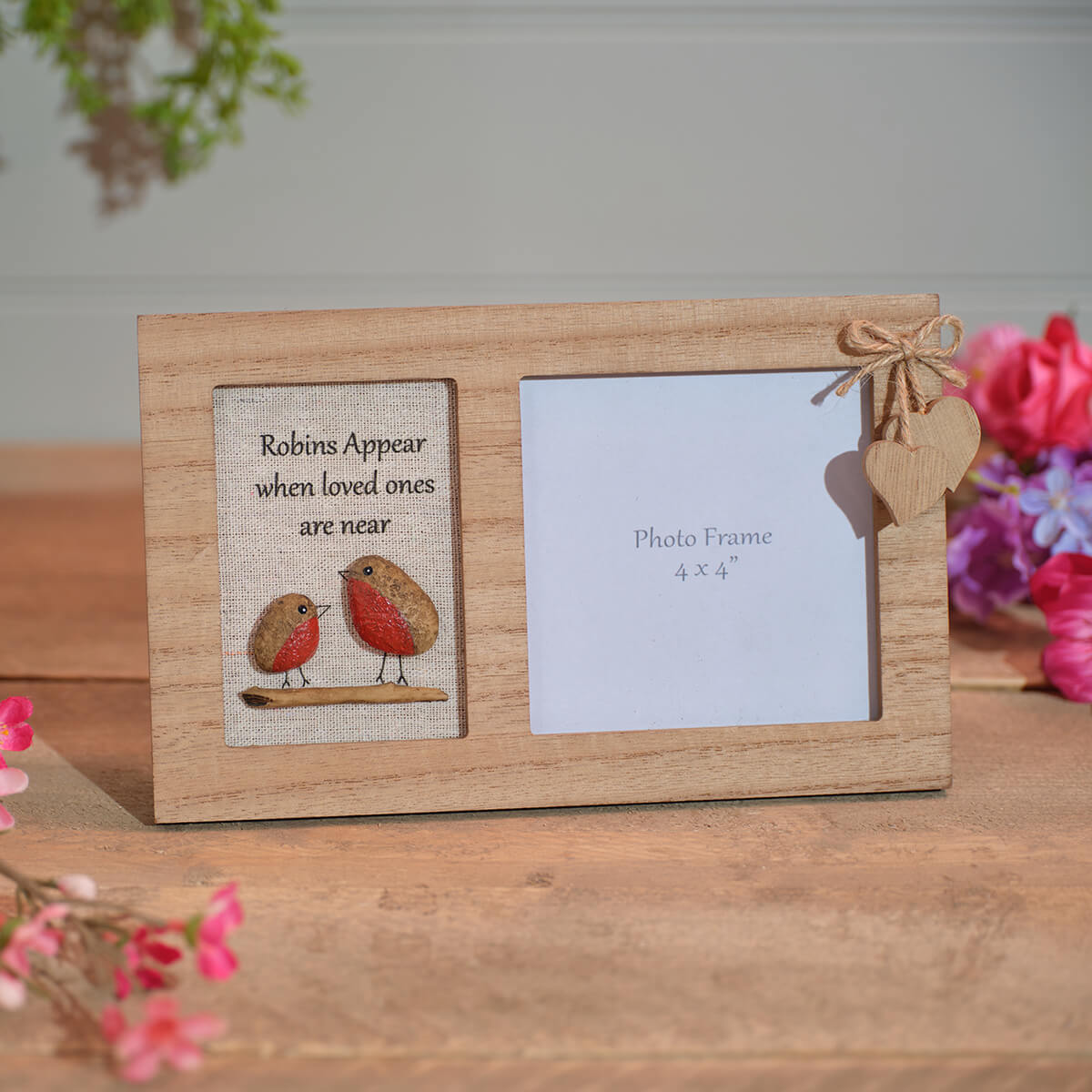 'Robins appear when loved ones are near' photo frame