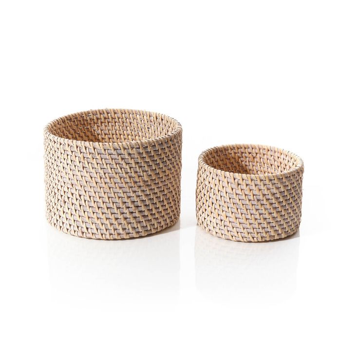 Set of 2 round rattan baskets