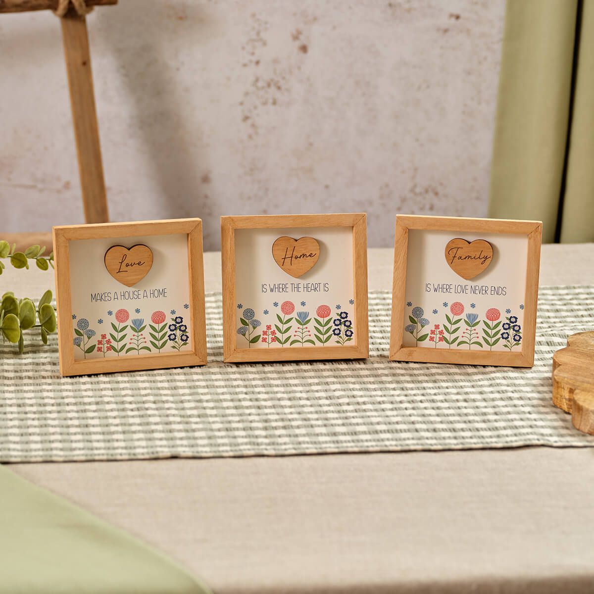 Wooden 3D heart easel plaque